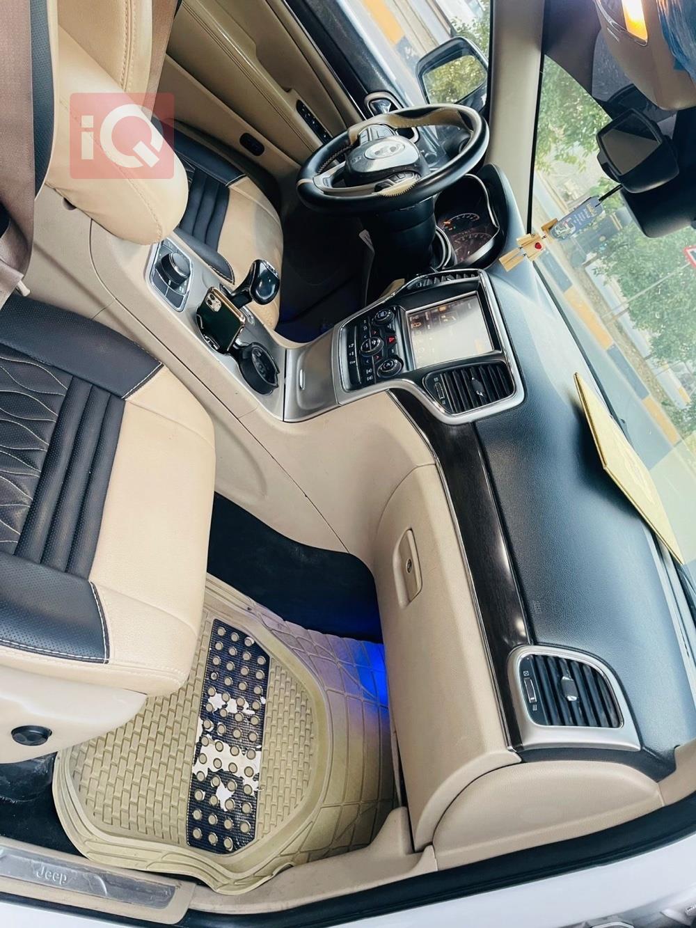 جيب جراند شيروكي